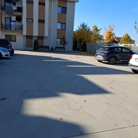 公寓 Parc Romanescu 4 Locuri-2 Familii *