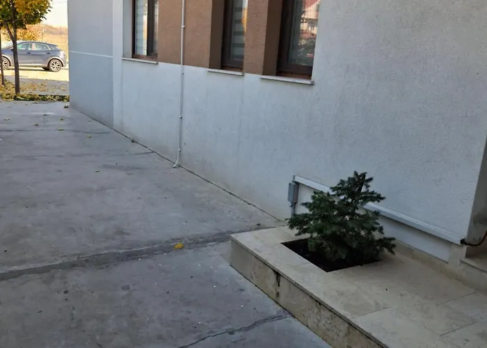 Apartmán Parc Romanescu 4 Locuri-2 Familii Craiova